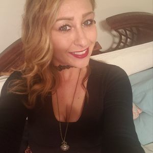 Meet your Posher, Whitney